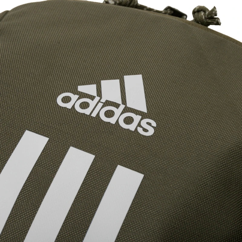 Mochila Adidas esportiva clássica