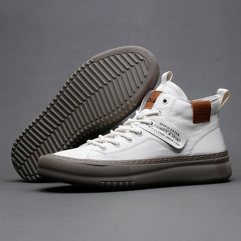 Tenis casuais de sola grossa