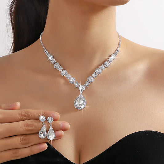 Conjunto de Colar e Brincos com Strass para Mulher
