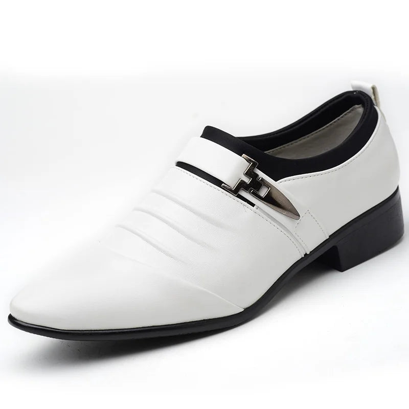 Sapatos casuais de couro
