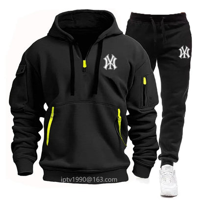 Conjunto Masculino de Moletom com Capuz e Calças