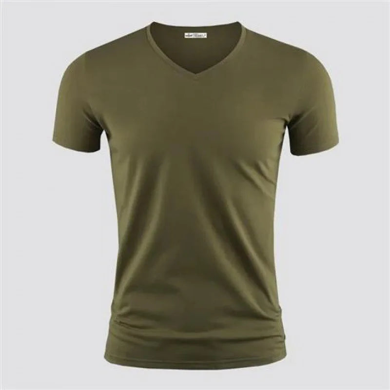 T-shirts cor pura gola V e O