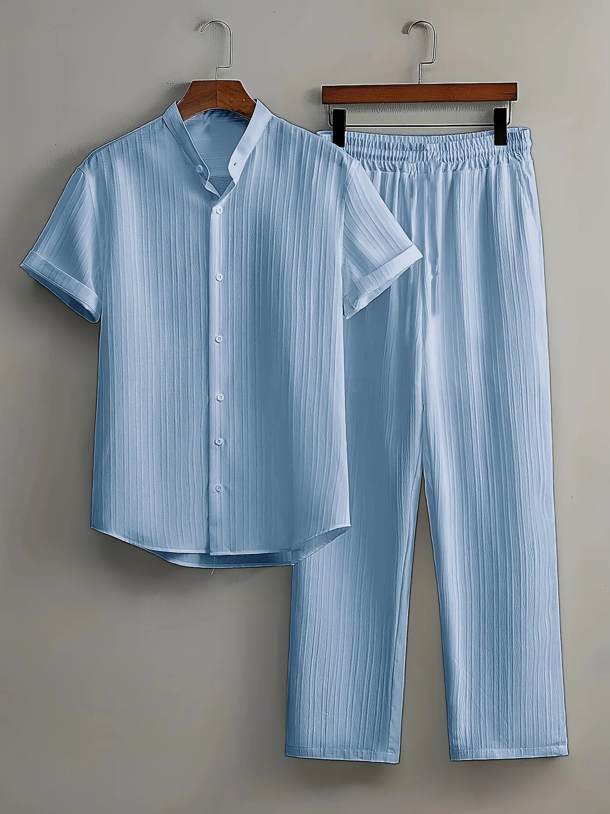 Conjunto Masculino de Verão em Duas Peças — Camisa de Manga Curta e Calças