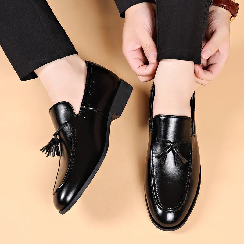 Sapatos sociais de couro
