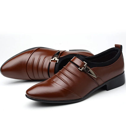 Sapatos casuais de couro