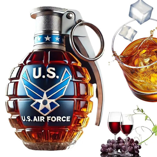 Garrafa de uísque de granada militar