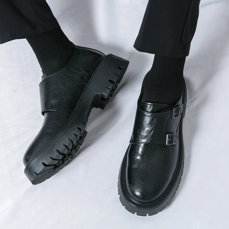 Sapatos derby masculinos em couro