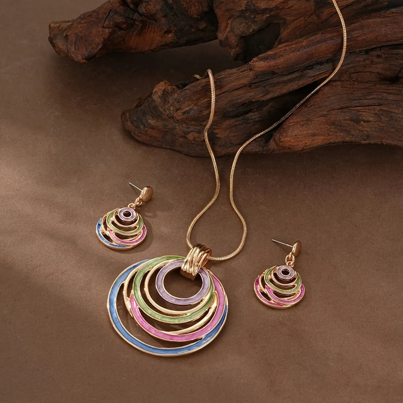 Conjunto de colar e grandes brincos redondos