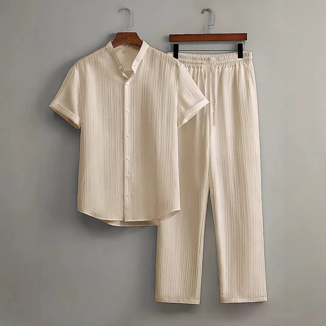 Conjunto Masculino de Verão em Duas Peças — Camisa de Manga Curta e Calças