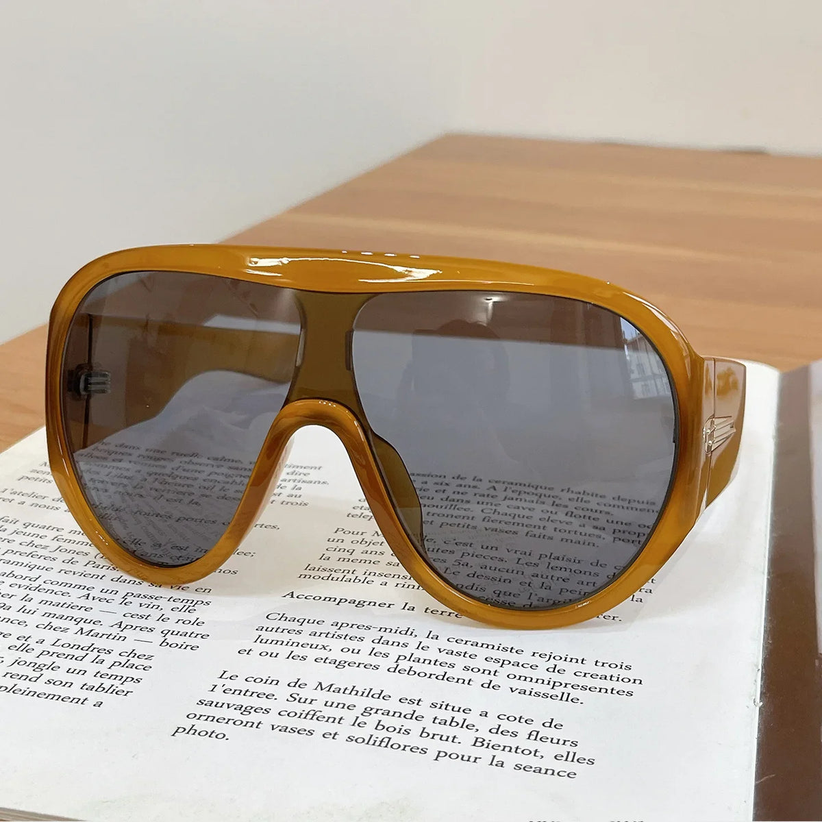 Óculos de Sol Oversized Unissex — Modelo Esportivo UV400