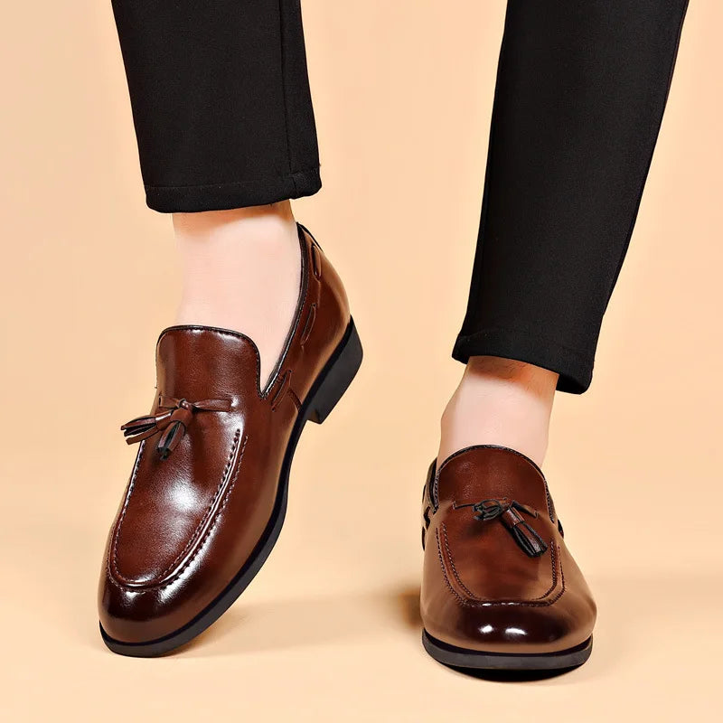 Sapatos sociais de couro