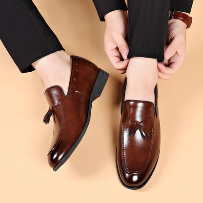 Sapatos sociais de couro