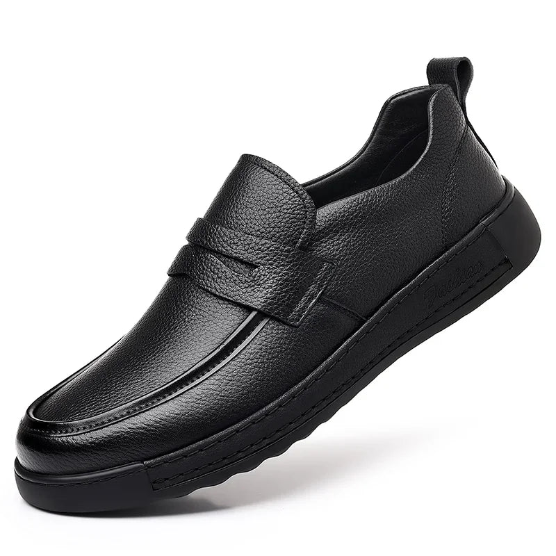 Sapatos de couro mocassins elegantes