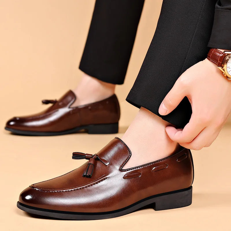 Sapatos sociais de couro