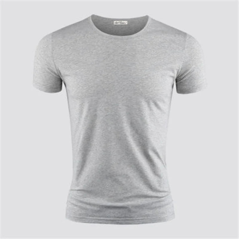 T-shirts cor pura gola V e O