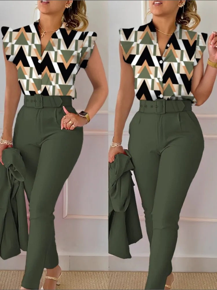 Conjunto primavera/verão com blusa sem mangas estampada com folha de lótus