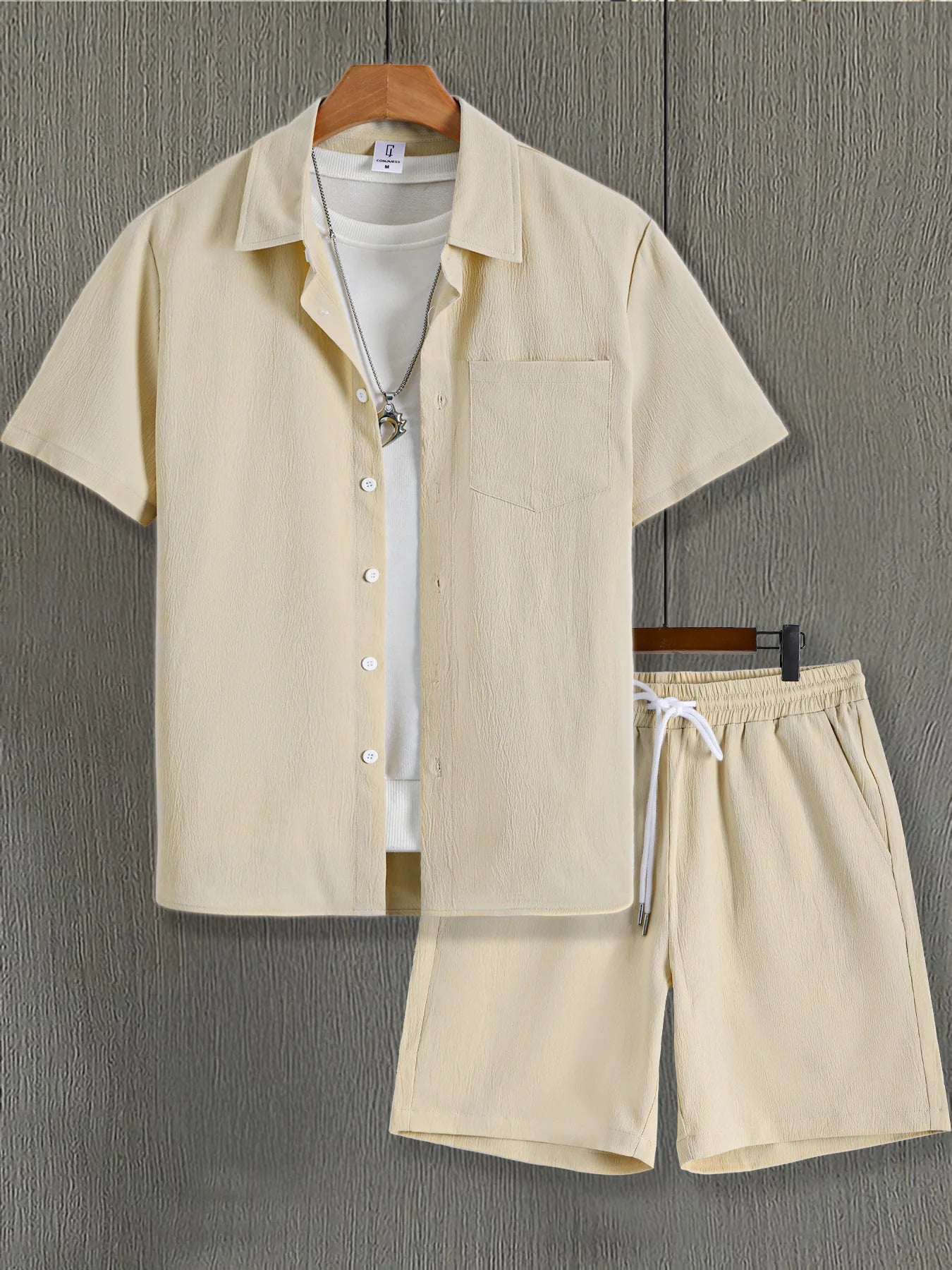 Conjunto Masculino de Camisa e Calções com Textura Enrugada