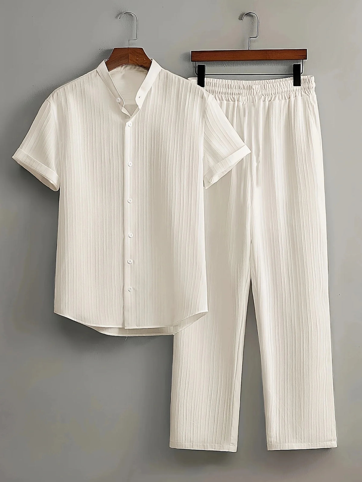 Conjunto Masculino de Verão em Duas Peças — Camisa de Manga Curta e Calças