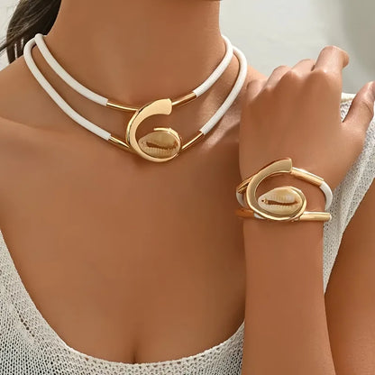 Conjunto de pulseira e colar