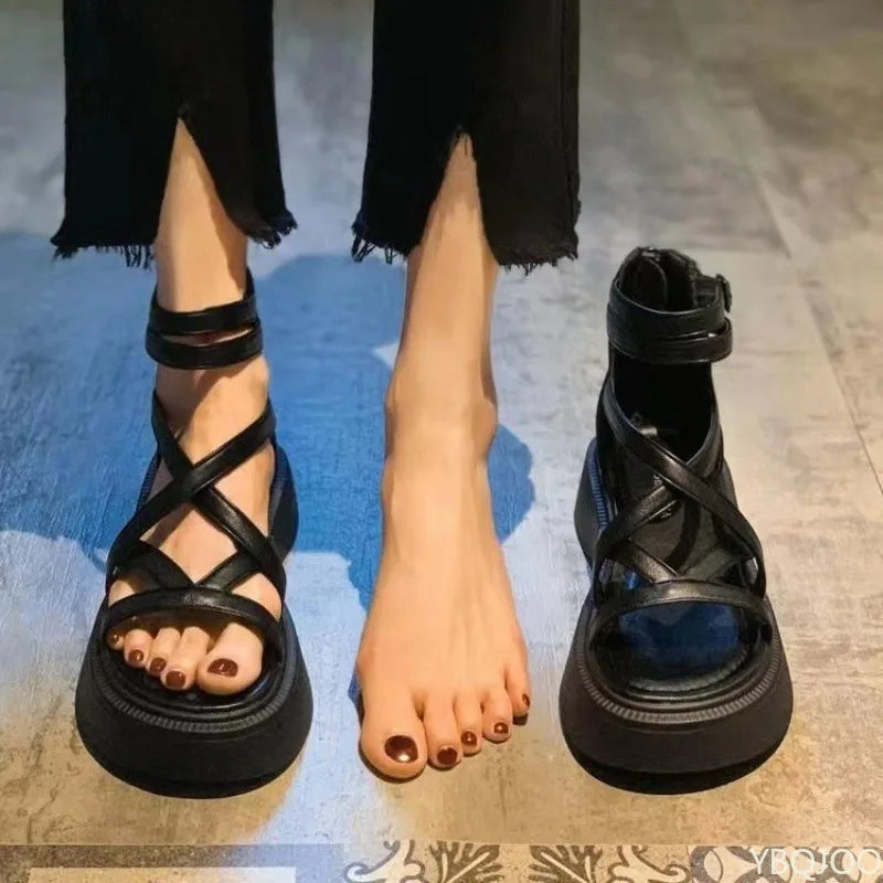 Sandálias Femininas de Plataforma com Tiras – Modelo Romano Casual