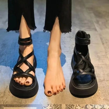 Sandálias Femininas de Plataforma com Tiras – Modelo Romano Casual