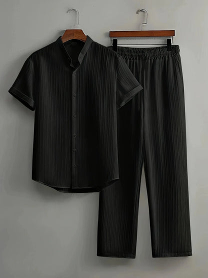Conjunto Masculino de Verão em Duas Peças — Camisa de Manga Curta e Calças
