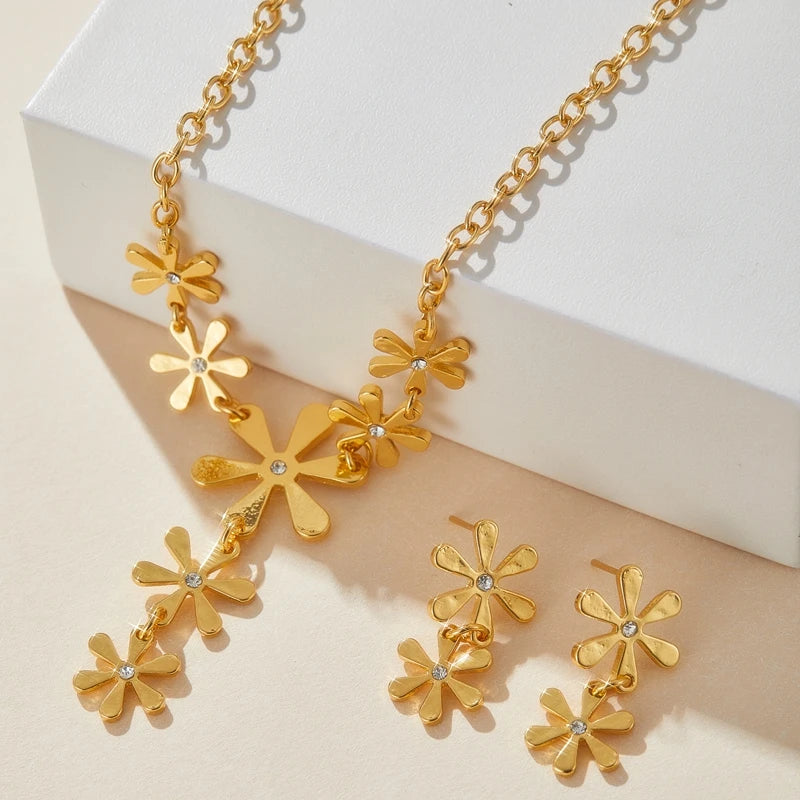 Conjunto de colar e grandes brincos redondos