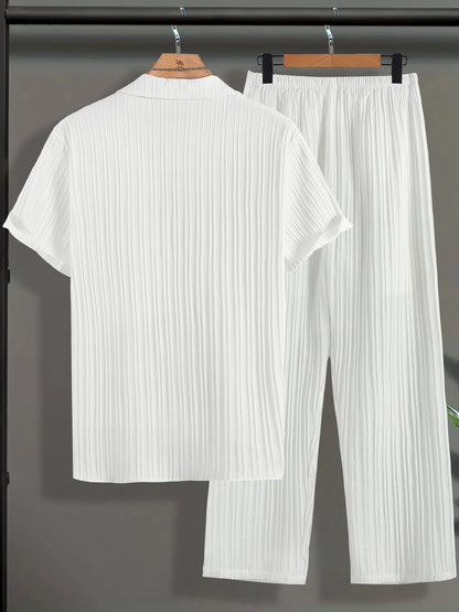 Conjunto Masculino de 2 Peças com Camisa de Manga Curta e Calça