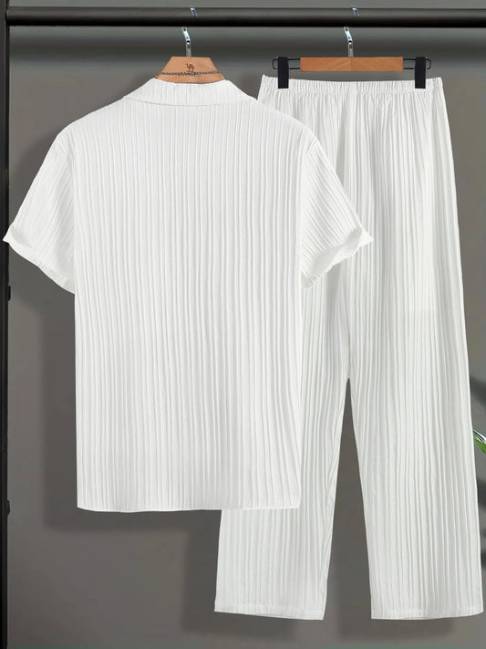 Conjunto Masculino de 2 Peças com Camisa de Manga Curta e Calça