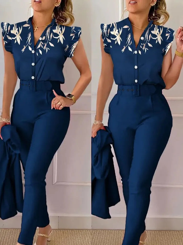 Conjunto primavera/verão com blusa sem mangas estampada com folha de lótus