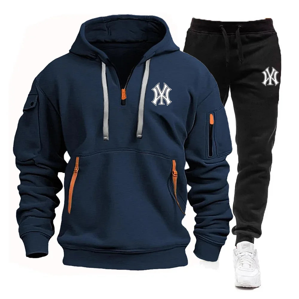 Conjunto Masculino de Moletom com Capuz e Calças