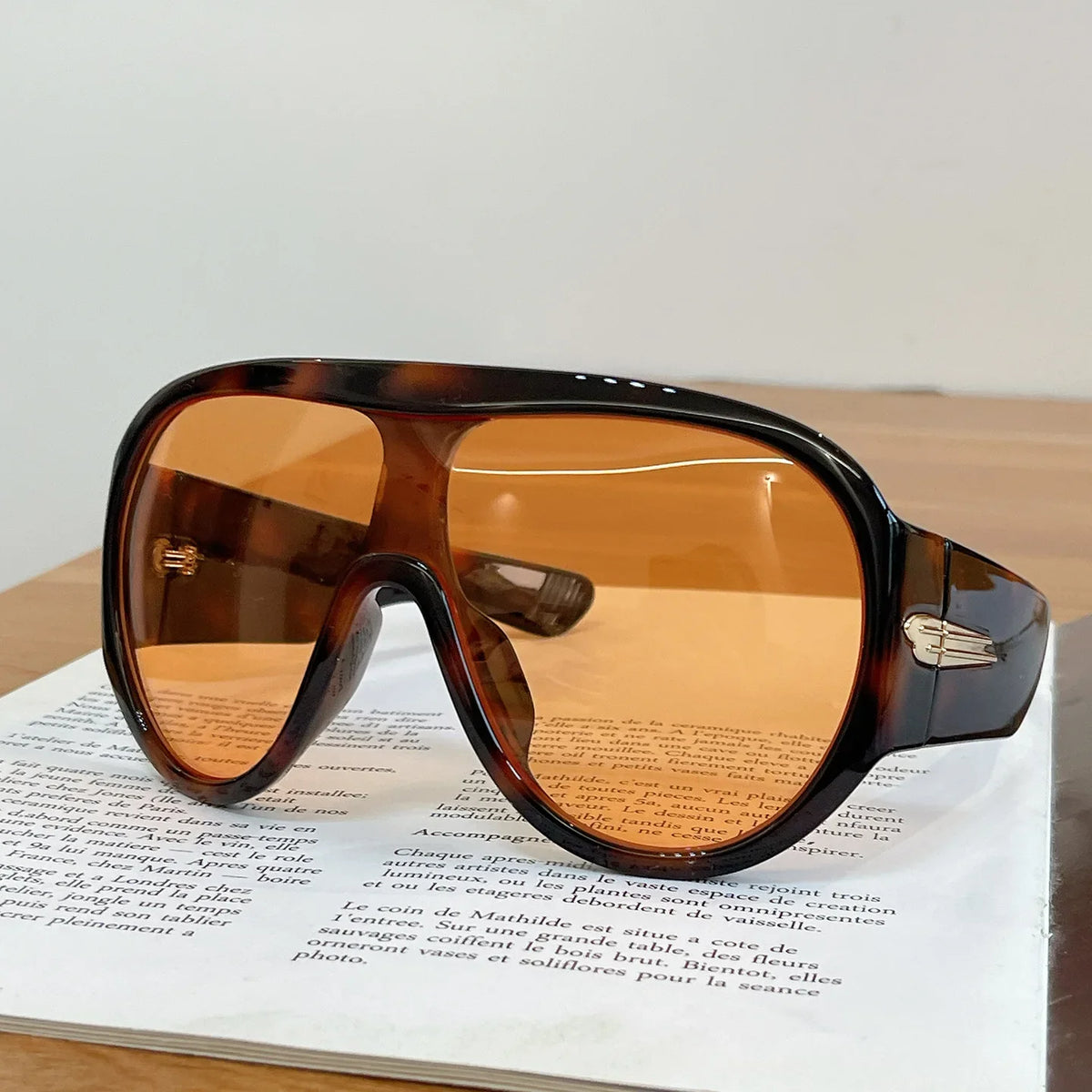 Óculos de Sol Oversized Unissex — Modelo Esportivo UV400