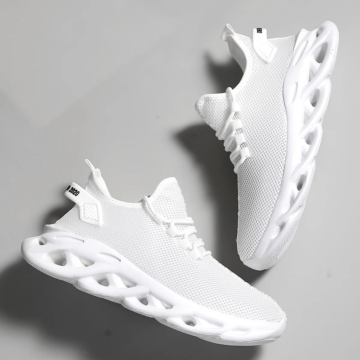 Tênis esportivos casuais malha