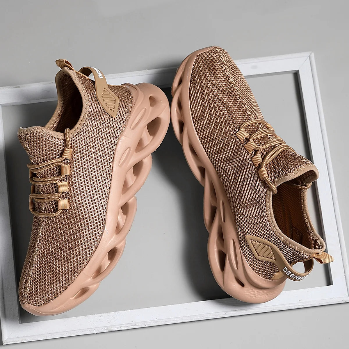 Tênis esportivos casuais malha