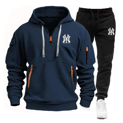 Conjunto Masculino de Moletom com Capuz e Calças