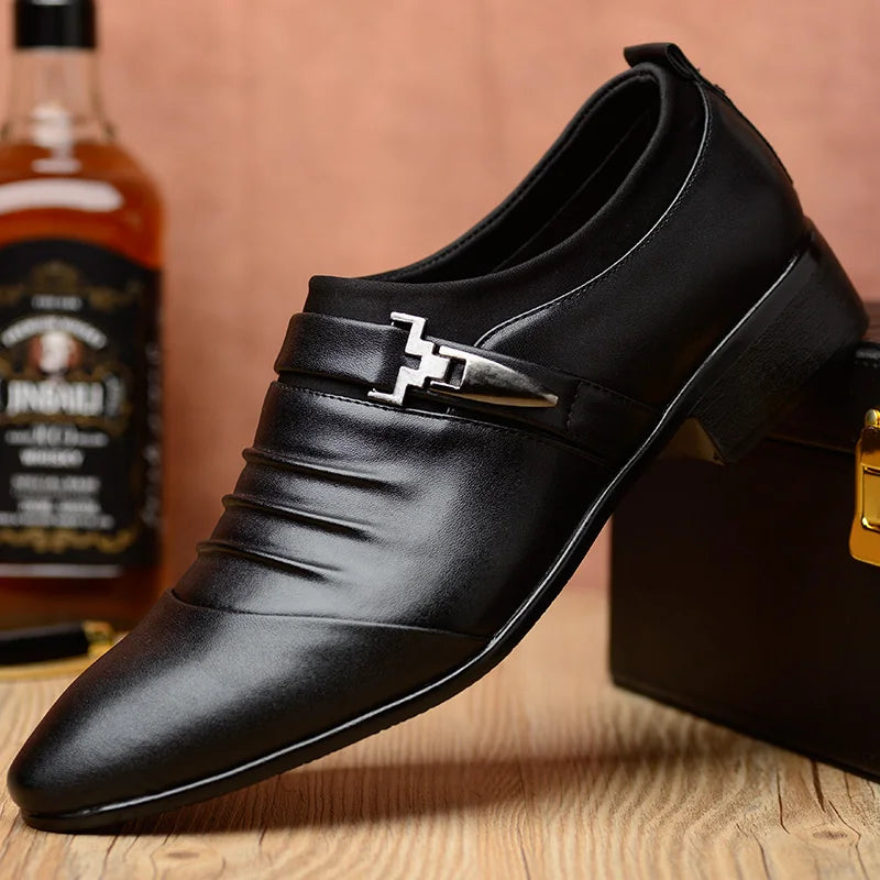 Sapatos casuais de couro