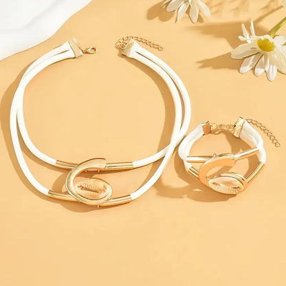 Conjunto de pulseira e colar