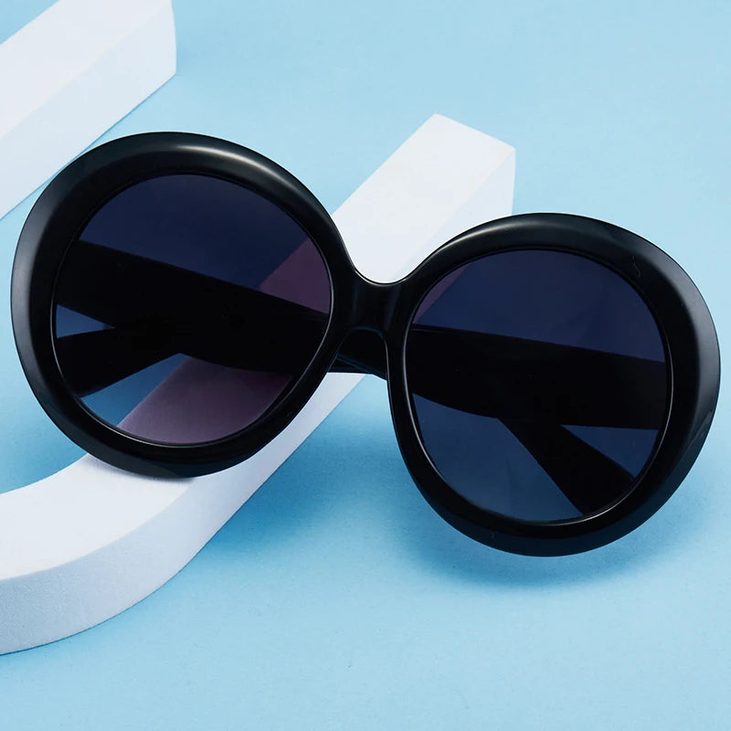 Óculos de Sol Femininos Oversized — Armação Redonda e UV400