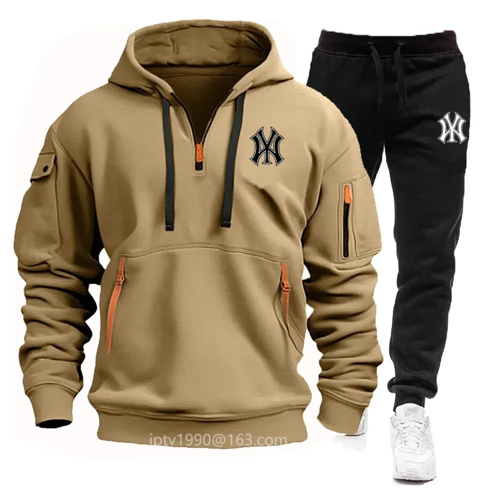 Conjunto Masculino de Moletom com Capuz e Calças