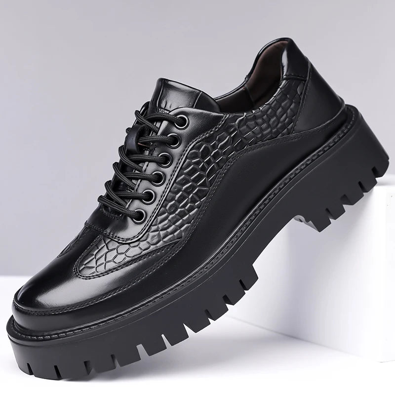 Sapatos Masculinos de Couro com Sola Grossa – Estilo Clássico e Retro
