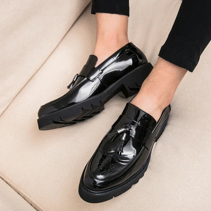 Mocassins de patente dourado