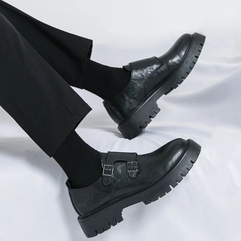 Sapatos derby masculinos em couro