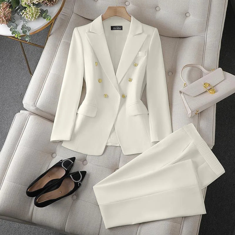 Fato feminino casual