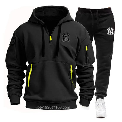 Conjunto Masculino de Moletom com Capuz e Calças