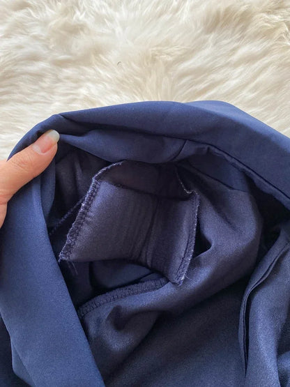 Vestido Feminino de Escritório com Cinto — Manga Longa e Comprimento Midi