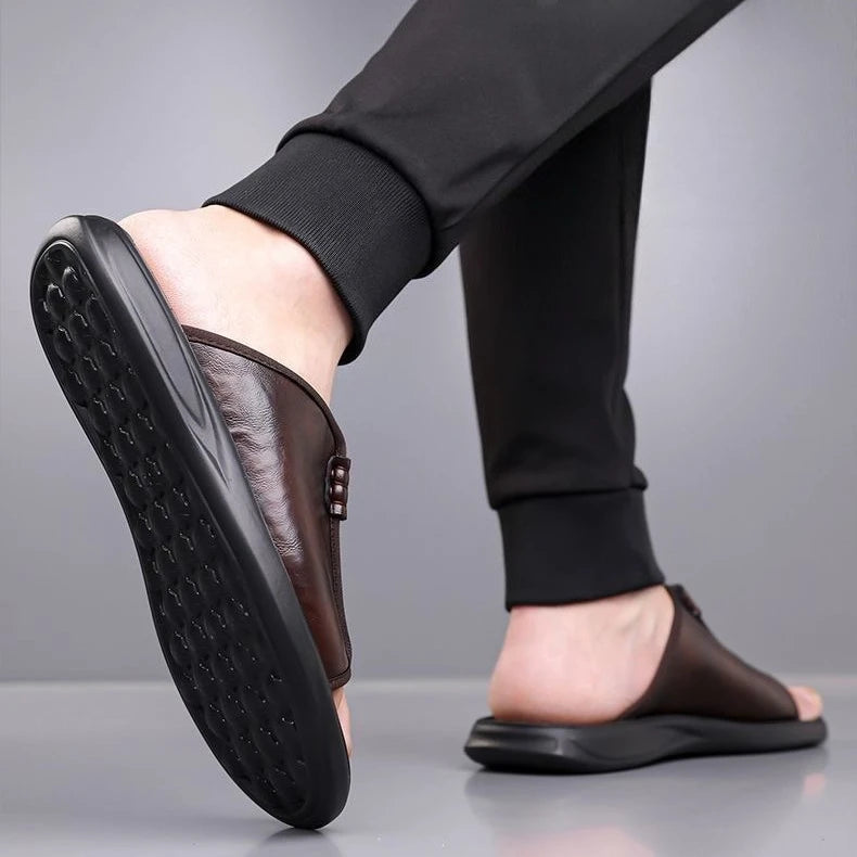 Chinelo masculino de couro