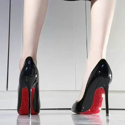 Salto stiletto deslizamento-on