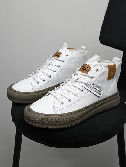 Tenis casuais de sola grossa