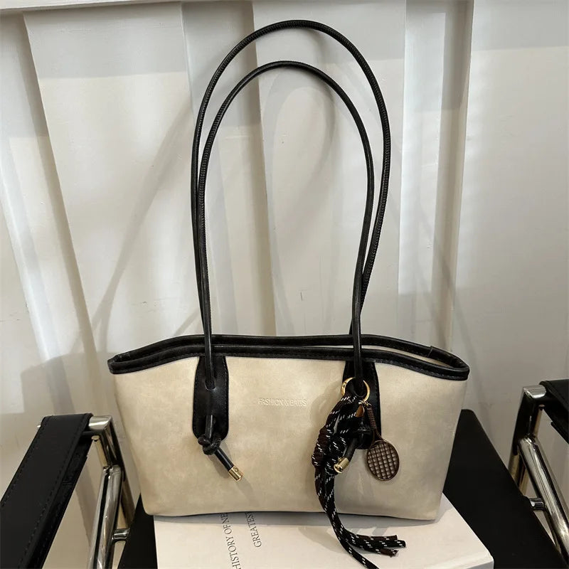 Bolsa Tote Feminina com Pingente