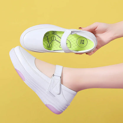 Sapatos médicos femininos de sola macia